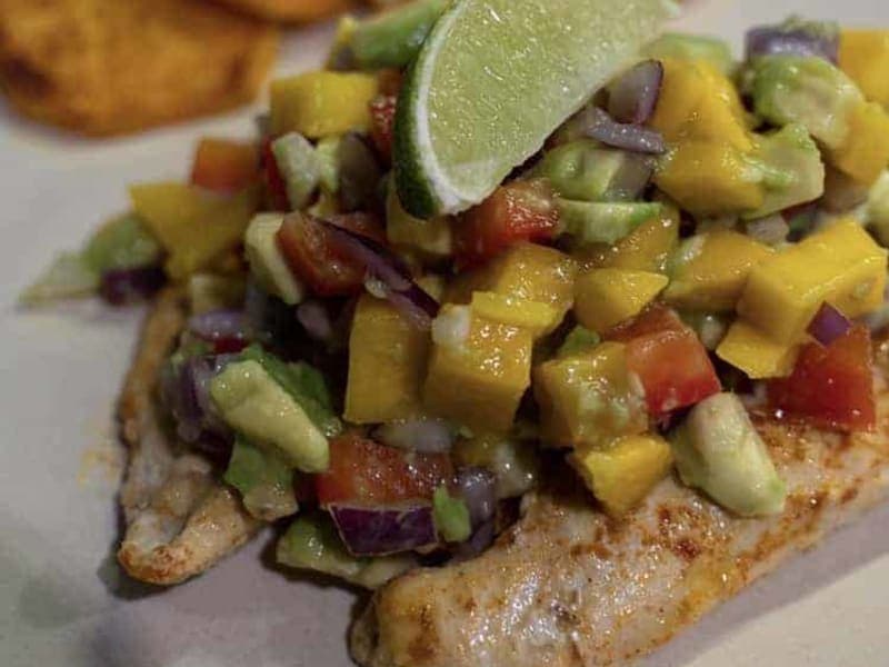 CHICKEN WITH MANGO & AVOCADO SALSA