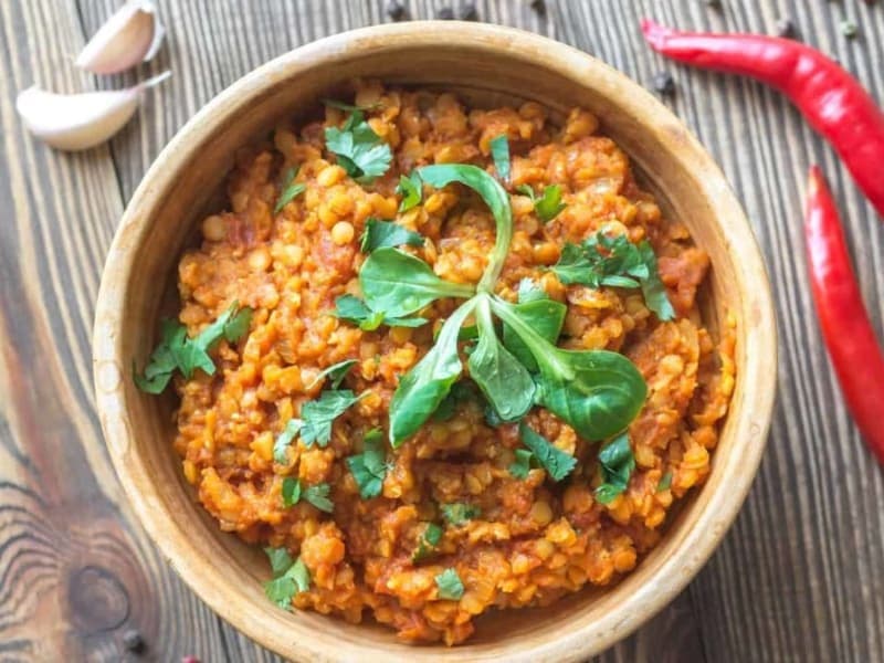 Lentil, Chickpea, nettle & coconut curry