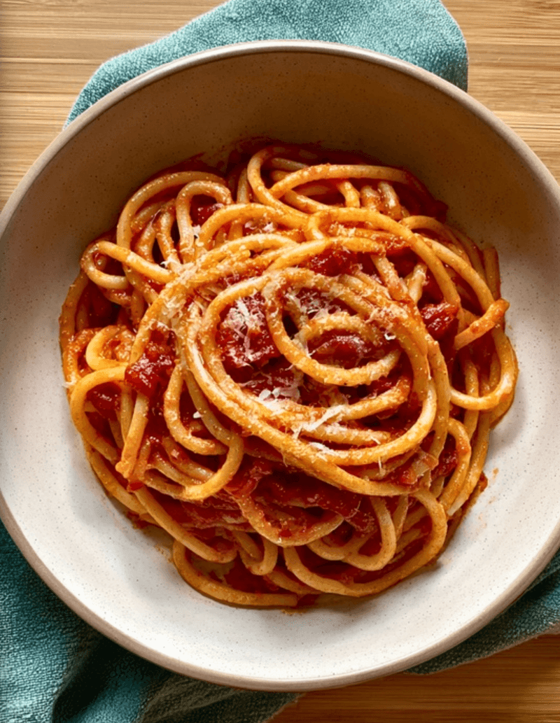 Pasta with Meat and Tomato Sauce (Bucatini All'Amatriciana)