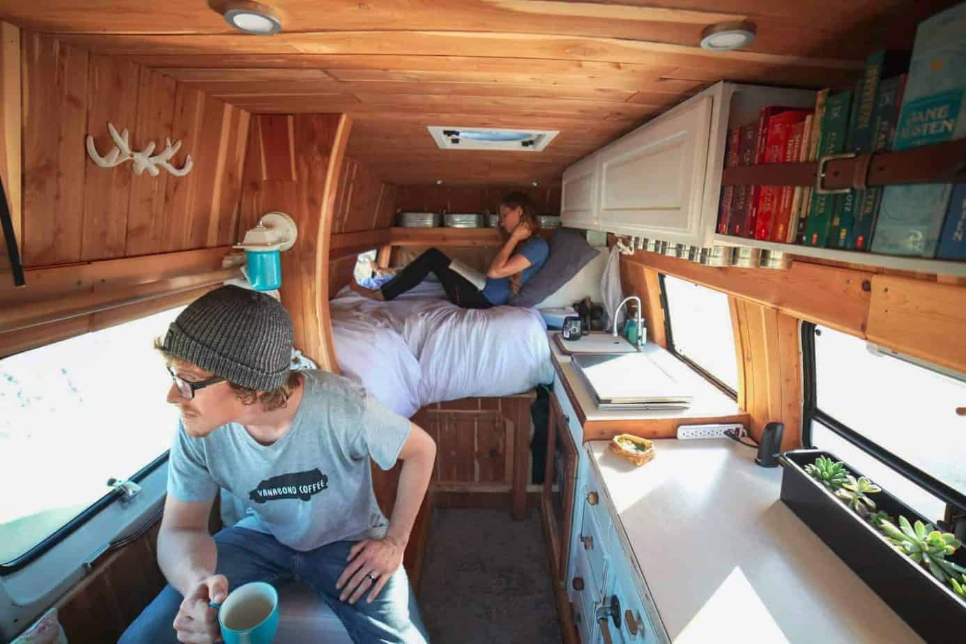 Featured Van Lifers - Happy Vagabonds | Vanlife Eats