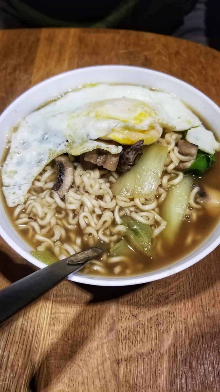 Easy Ramen Noodle Soup