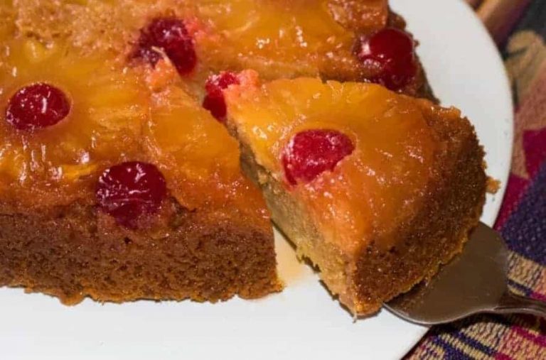 5 Ingredient Crockpot Pineapple Upside Down Cake