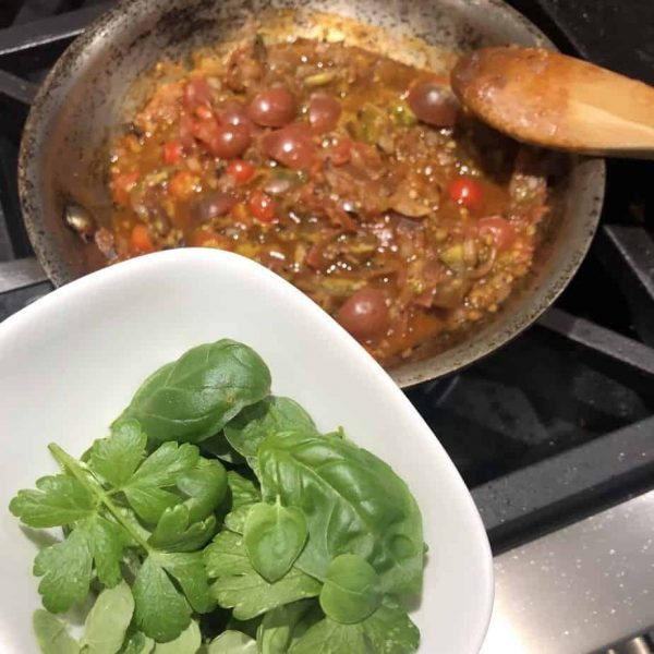 Campervan Recipe Quick Fresh Pasta Sauce Vanlife Eats