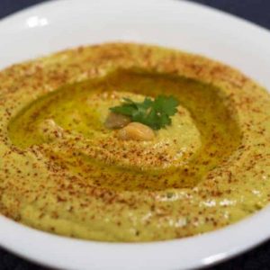 vanlife-Spicy Garlicky Avocado Hummus