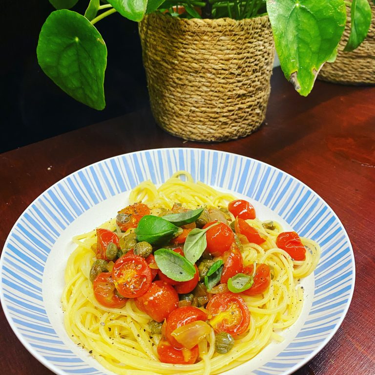 Spaghetti with lemon and capers