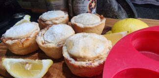 mince pies with masarpone cheese